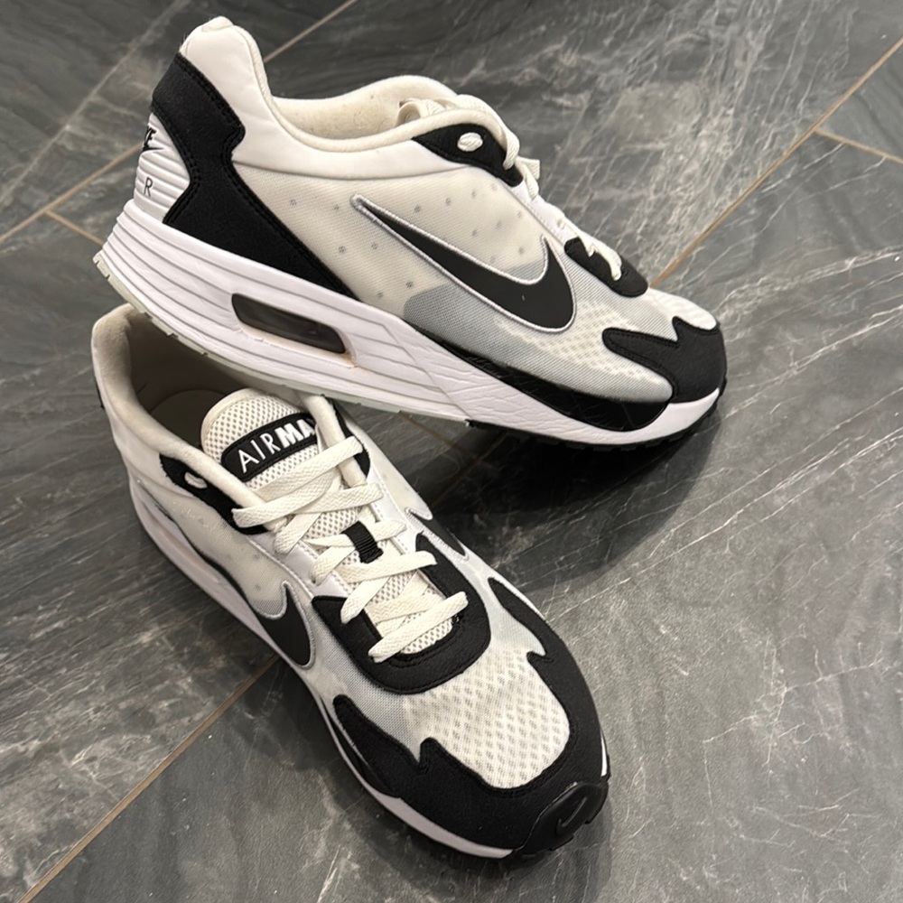 Nike Air Max Solo Size 15